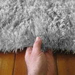 https://www.sarayrugs.com.au/wp-content/uploads/2018/05/Soft-Shaggy-1001-Lt.Grey-Thickness.jpg