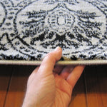 https://www.sarayrugs.com.au/wp-content/uploads/2018/04/Boston-Collection-0583-Black-Thickness.jpg