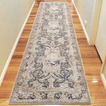 https://www.sarayrugs.com.au/wp-content/uploads/2019/06/Envy-463-Grey-Runner.jpg