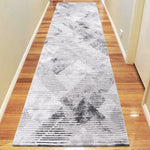 https://www.sarayrugs.com.au/wp-content/uploads/2019/03/Maxim-8599-Grey-Runner.jpg