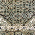 https://www.sarayrugs.com.au/wp-content/uploads/2018/05/Palace-7650-Green-Detail.jpg