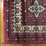 https://www.sarayrugs.com.au/wp-content/uploads/2018/05/Regal-8004-Red-Corner.jpg
