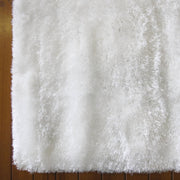 https://www.sarayrugs.com.au/wp-content/uploads/2018/05/Soft-Shaggy-1001-White-Corner.jpg