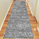 https://www.sarayrugs.com.au/wp-content/uploads/2020/02/Valley-2095-Grey-Runner.jpg